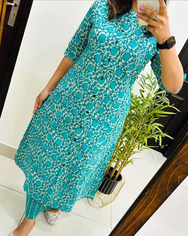 Sky_Blue_Best_Designer_Latest_Suit_For_Women