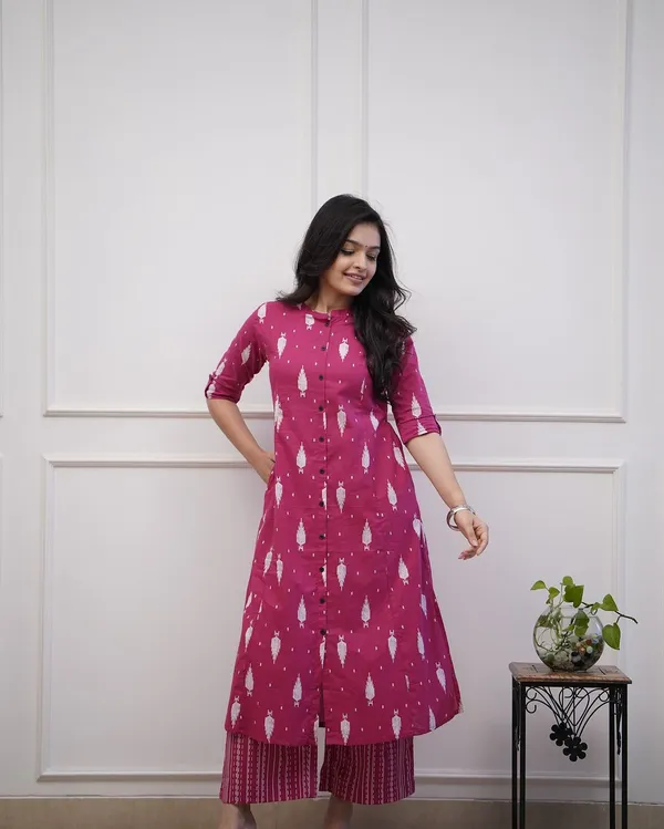 Magenta_Best_Designer_Latest_Suit_For_Women