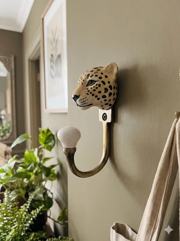 Ceramic_Metal_WALL_Mounted_Single_LION_HOOK_-_Gold_Antique_Finish_-Pack_of_2_(5_INCH)