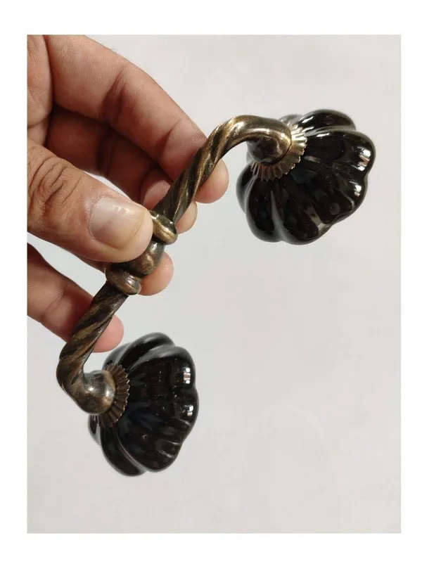 Black_Ceramic_Door_Handle_With_Gold_Antique_Finish_(Size_6._Inch_,_Black_)_(Antique_Black)
