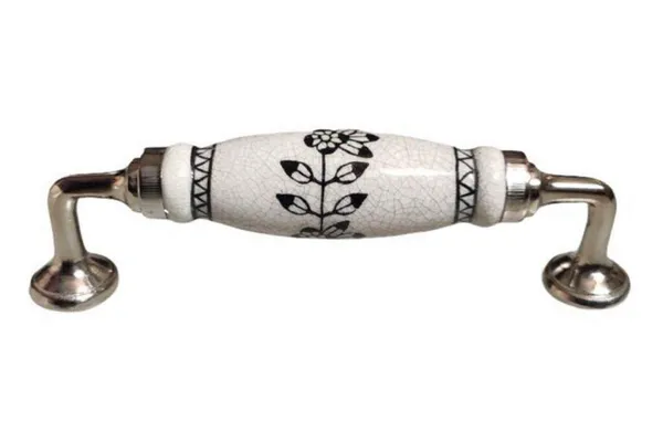 Silver_Crackle_Design_Ceramic_Door_Handle_Silver_Finish_-_Scratch_Proof_100%_(Size_6_Inch,_Flower_Hand_Painted)