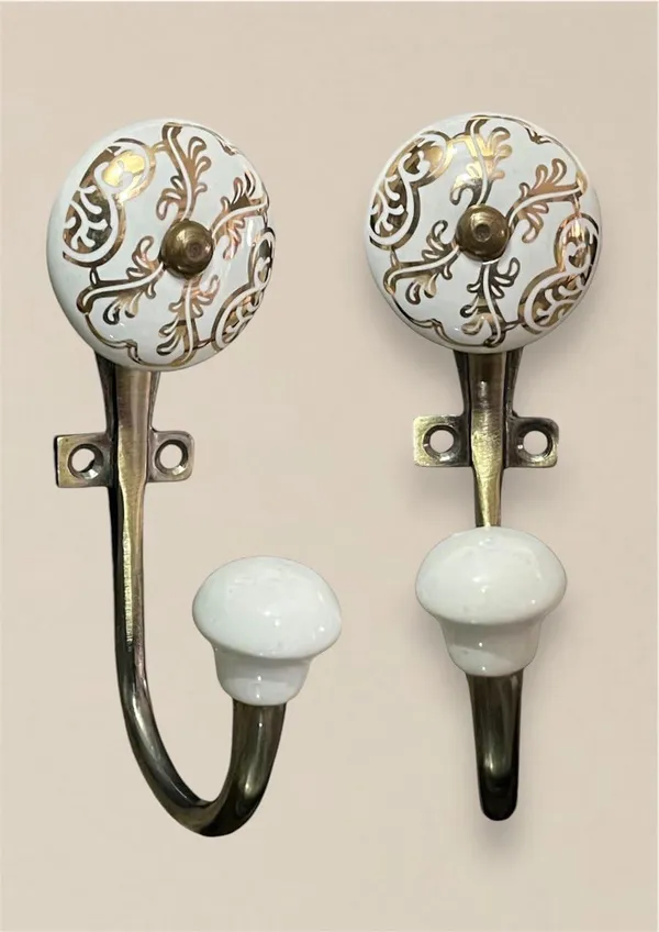 Maison_Belle-_Art_&_Craft_Ceramic_Wall_Hook_(2.)