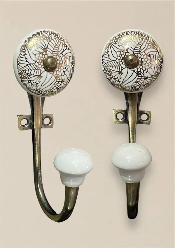Maison_Belle-_Art_&_Craft_Ceramic_Wall_Hook_(3.)