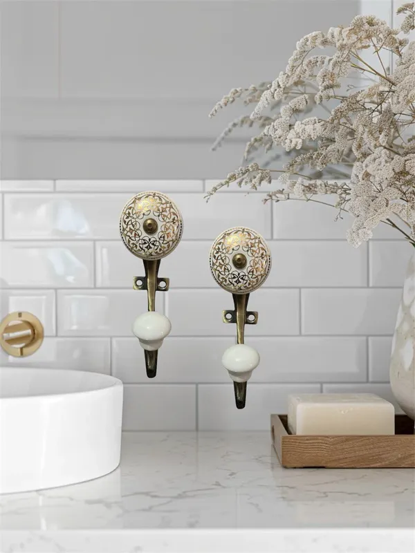 Maison_Belle-_Art_&_Craft_Ceramic_Wall_Hook_(8.)