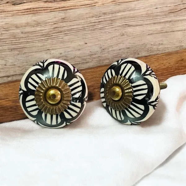 Maison_Belle_Ceramic_Door_Knobs_-_Gold_Antique_Finish_(Size_1.75_INCH,_Pack_of_6)_(Black_Hand_Painting)