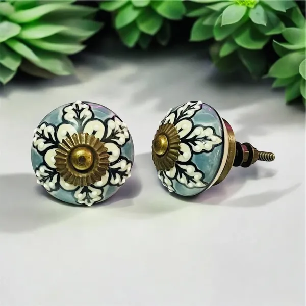 Maison_Belle_Ceramic_Door_Knobs_-_Gold_Antique_Finish_(Size_1.75_INCH,_Pack_of_6)_(Grey_Hand_Painting)