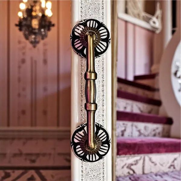 Maison_Belle_Ceramic_Door_Handle_Gold_Antique_Finish_-_(Size_6_Inch,_Hand_Painting)_-_Hole_to_Hole_4_INCH_(Pack_of_1_Handle)_(4_INCH)