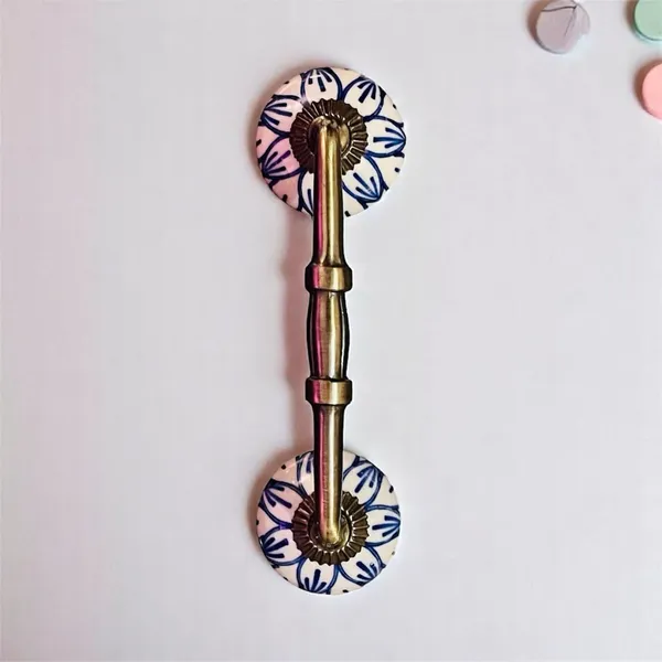 Maison_Belle_Ceramic_Door_Handle_Gold_Antique_Finish_-_(Size_6_Inch,_Hand_Painting)_-_Hole_to_Hole_4_INCH_(Pack_of_1_Handle)_(4_INCH)