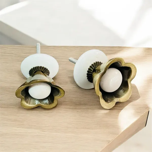 Maison_Belle_Ceramic_Flower_KNOBS_for_Drawer_-_Gold_Antique_Finish_(Size_2.5_INCH_-_White,_Pack_of_2)_(White)