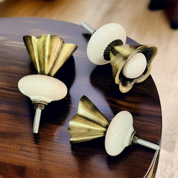 Maison_Belle_Ceramic_Flower_KNOBS_for_Drawer_-_Gold_Antique_Finish_(Size_2.5_INCH_-_Cream,_Pack_of_2)_(Cream)