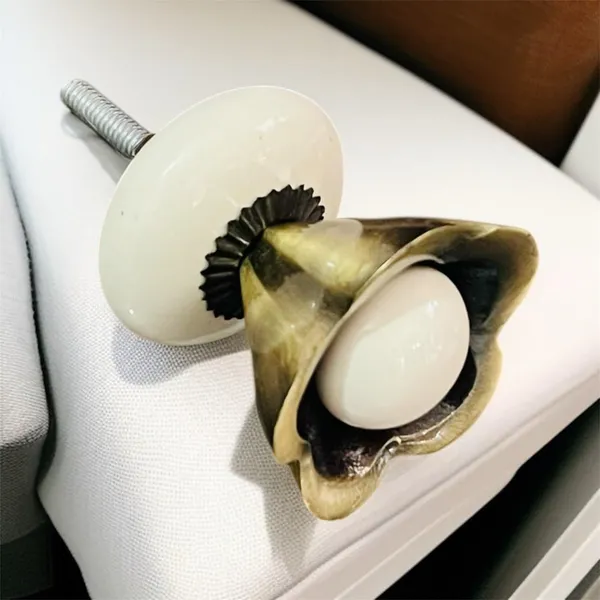 Maison_Belle_Ceramic_Flower_KNOBS_for_Drawer_-_Gold_Antique_Finish_(Size_2.5_INCH_-_Cream,_Pack_of_2)_(Cream)