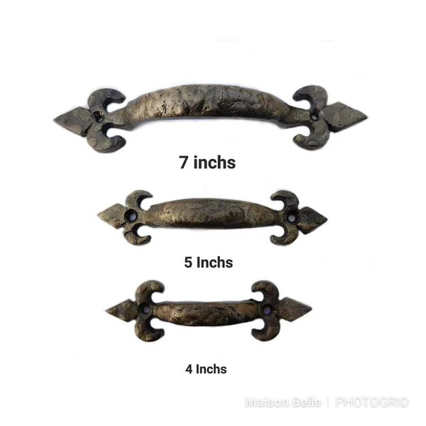 Antique_Cabinet_Pull_Door_Handle_size_5_inch_-_Gold_Antique_Finish_(Size_-_Antique)