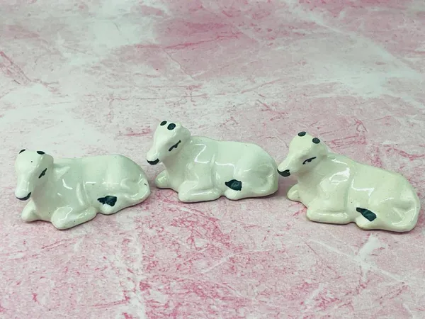 White_Miniature_Ceramic_Cow_(_3_piece_)