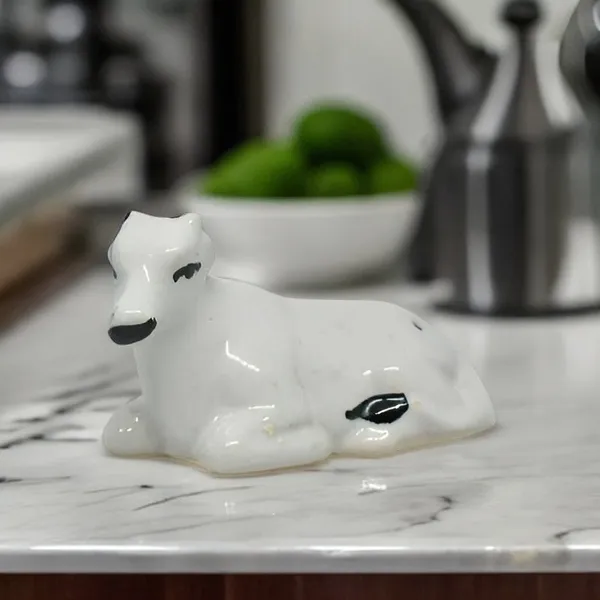White_Miniature_Ceramic_Cow_(_3_piece_)