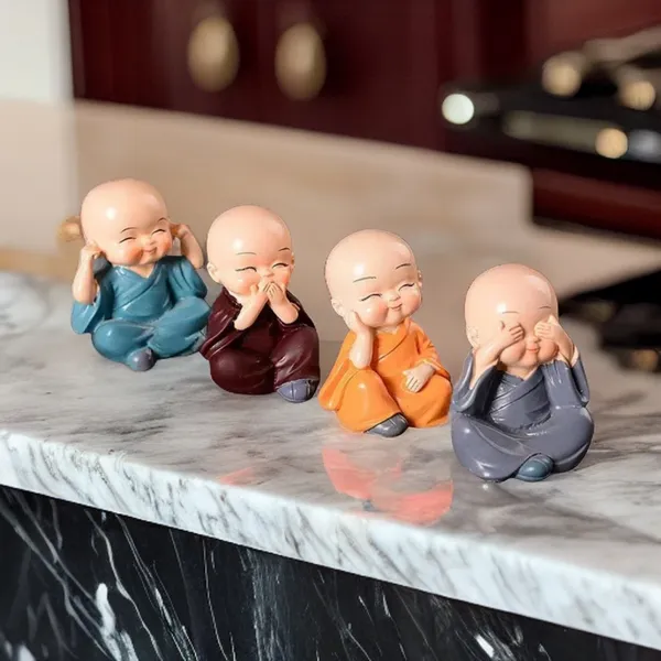 Miniature_Monks_Resin_Garden_Toys_For_Home_&_Decoration_Set_Of_4