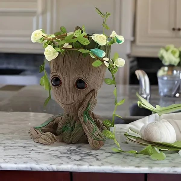 Thinking_Baby_Groot_Resin_Succulent_Pot_For_Home_&_Decoration