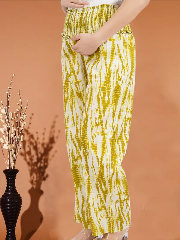 Urde_-_Smoked_Olive_Tie_Dye_Maternity_Trouser
