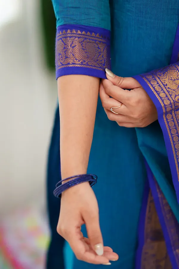 Blue_Shade_Cotton_Kurta_And_Dupatta_For_Women