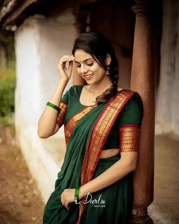 Green_With_Red_Border_Banarasi_Silk_Unstiched_Lehenga_With_Blouse_and_Dupatta_For_Women