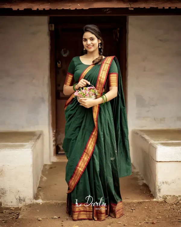 Green_With_Red_Border_Banarasi_Silk_Unstiched_Lehenga_With_Blouse_and_Dupatta_For_Women