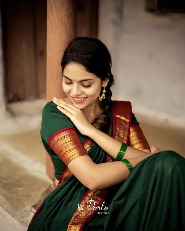 Green_With_Red_Border_Banarasi_Silk_Unstiched_Lehenga_With_Blouse_and_Dupatta_For_Women