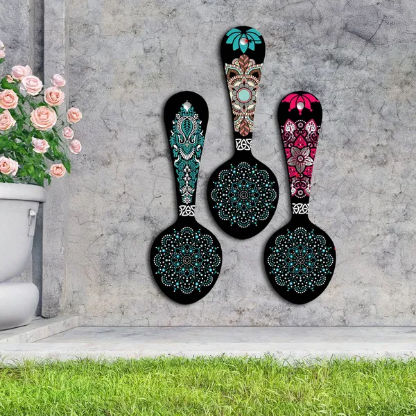 Wall_Hanging_for_Home_Decor,_Spoon_Shape,_A-01