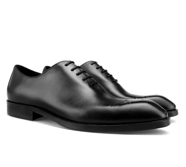 Black_Leather_Whole_Cut_Oxford_Shoes_For_Men