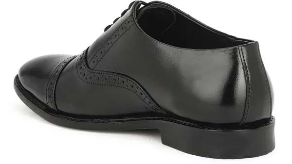 Black_Geniune_Leather_Brogues_For_Men