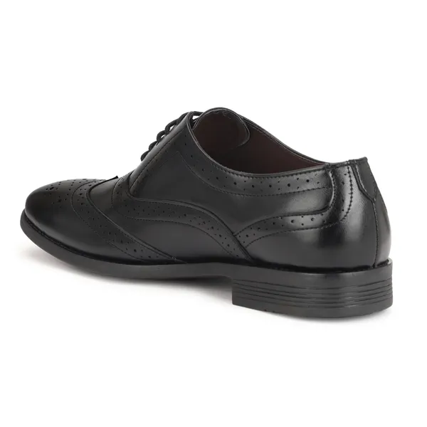 Black_Leather_Corporate_Wear_Broque_shoes_For_Men