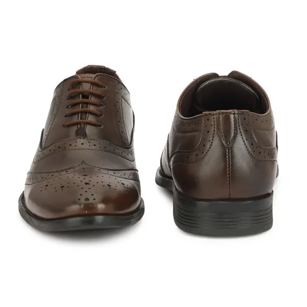 Brown_Leather_Corporate_Wear_Broque_shoes_For_Men