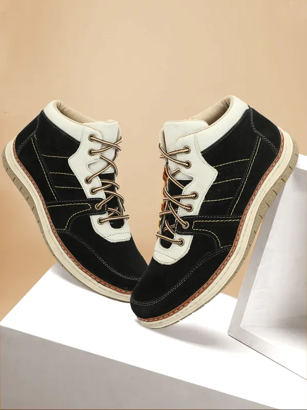 Black_Geniune_Leather_Sneakers_For_Men