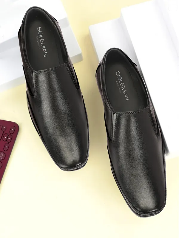 Black_Genuine_Leather_Corporate_Casuals_For_Men
