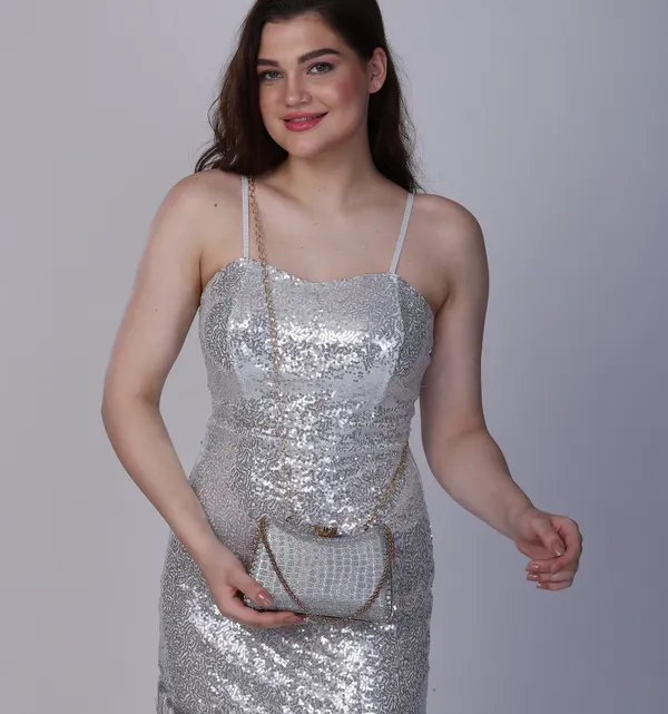 Osty_Eve_–_Designer_Box_Clutch_with_Croc_Texture_&_Crystal_Lock_|_Evening_Party_Clutch_with_Gold_Chain