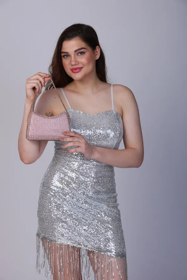 Osty_Eve_–_Designer_Box_Clutch_with_Croc_Texture_&_Crystal_Lock_|_Evening_Party_Clutch_with_Gold_Chain