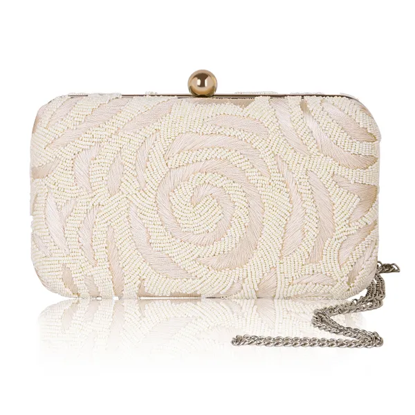 Zuri_-_Handcrafted_Elegance_in_Every_Thread