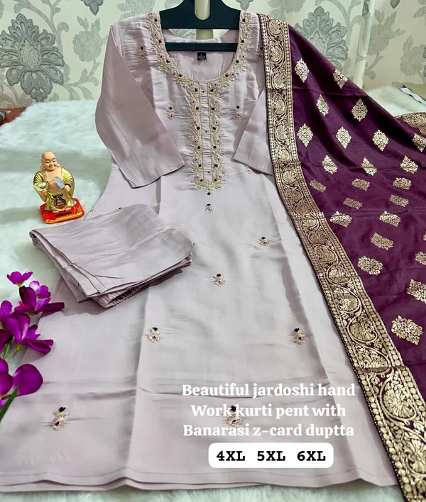 Pink_Trendy_Design_Pure_Soft_Muslin_And_Viscose_Kurta_With_Pant_&_Dupatta_Set_For_Women