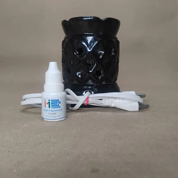 Black_Ceramic_Electric_Aroma_Diffuser_with_Star_Cut_Design_&_Lavender_Fragrance_Oil_(10ml)
