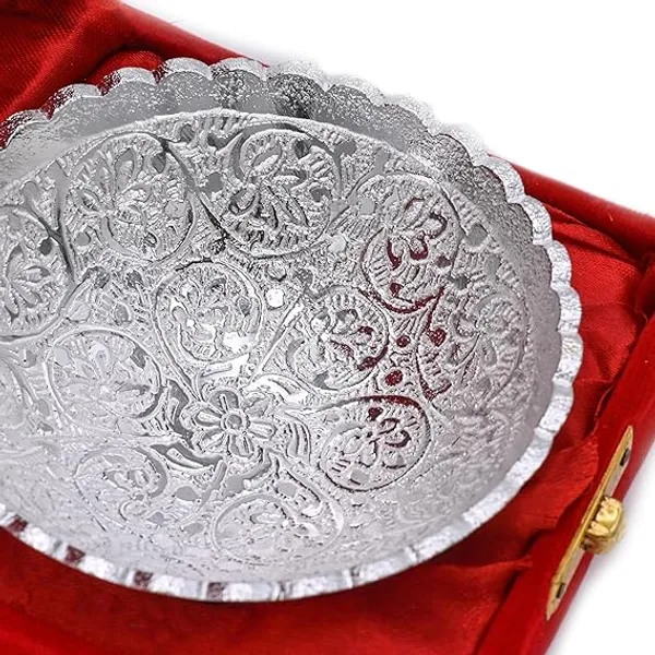 Bowl_Set_with_Red_Velvet_Gift_Box_Housewarming_Gifts_Diya_for_Diwali_4_Inches__German_Silver