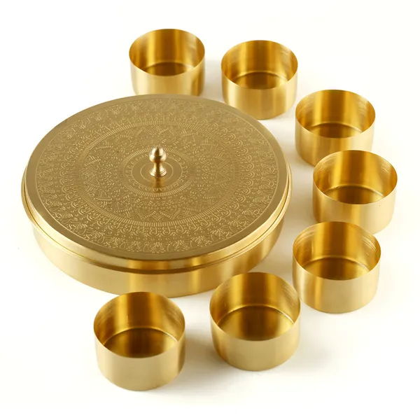 Brass_Masala_Box_with_Lid_|_7_Containers_|_Golden_|_21_cm
