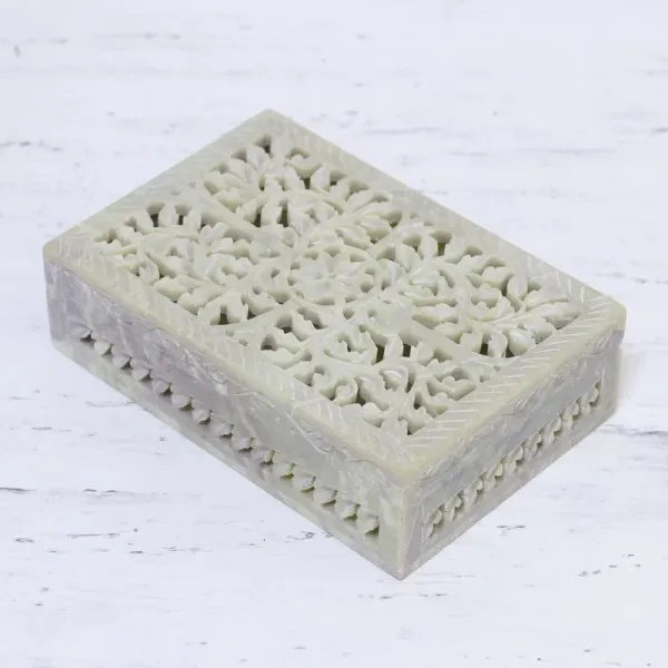 Hand_carved_Jali_Openwork_Soapstone_Decorative_Box