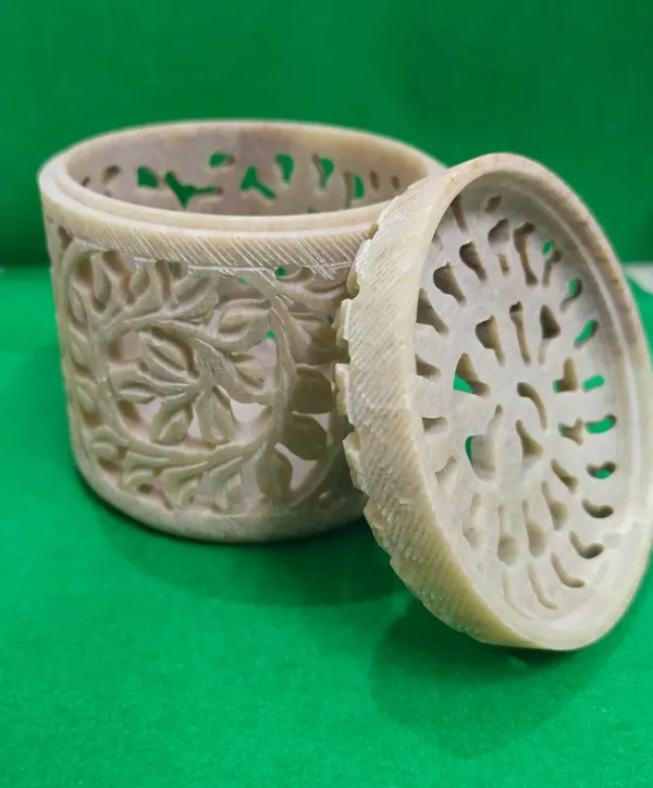 Hand_carved_Soapstone_Jewelry_Box_3_Inch