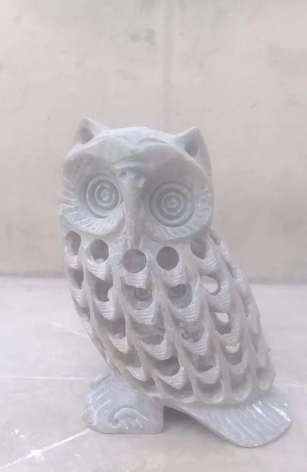 Hand_carved_Soapstone_Owl_Figurine