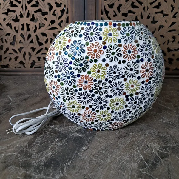 Handcrafted_Mosaic_Glass_Table_Lamp_?Floral_Purse_Design_(9_Inch)