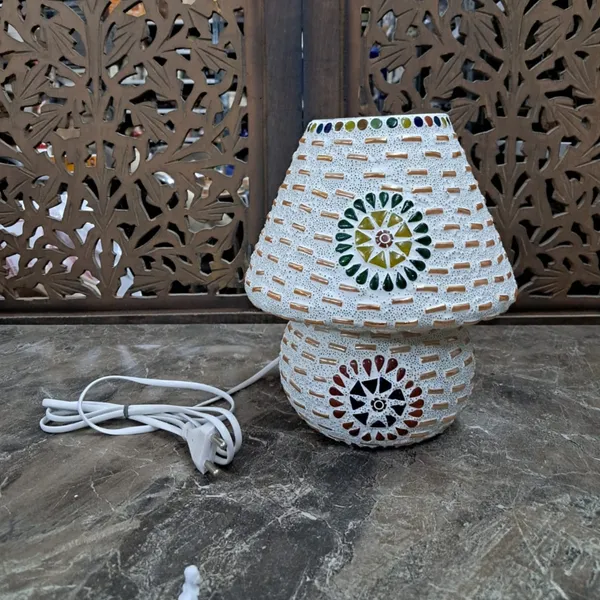Handcrafted_Mosaic_Glass_Table_Lamp_?Multicolor_Mushroom_Design_(10_Inch)