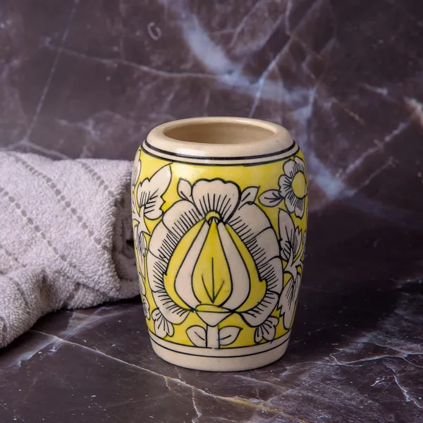 Yellow_Ceramic_Brush_Holder_Pen_Holder_Shaving_Kit_Stand_Hand_Painted_Bath_Accesorries_4_inch