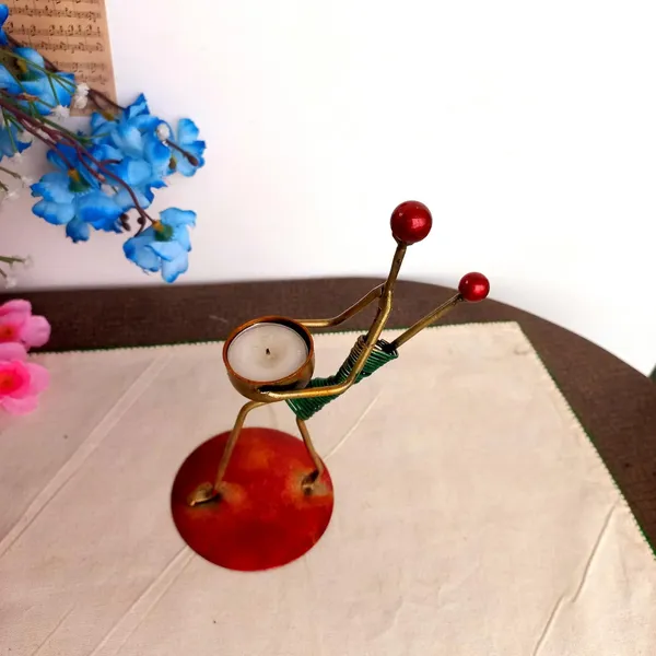 Tea_Light_Holder_Lady_with_Child_Figurine_Metallic_Gold_and_Red_Color_Decorative_Diya_Diwali_Christmas_Gift