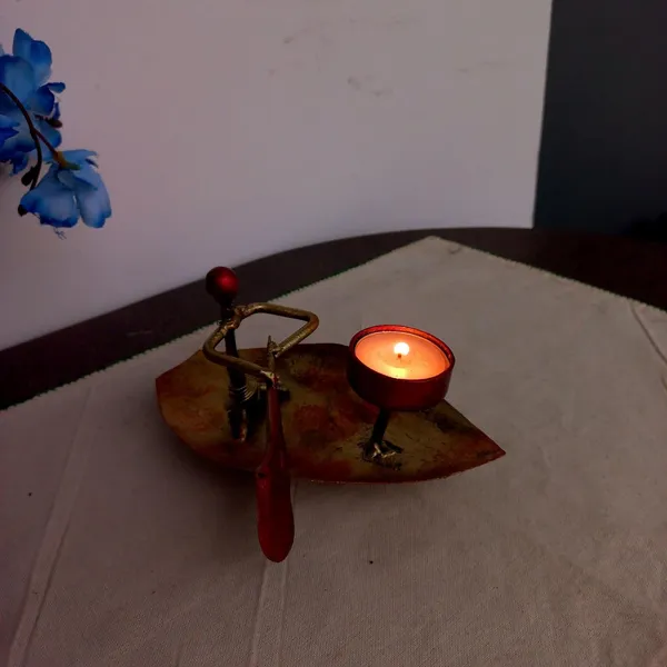 Metallic_Gold_Tea_Light_Holder_Candle_Holder_Boat_Man_Figurine_Decorative_Diwali_Christmas_Gift