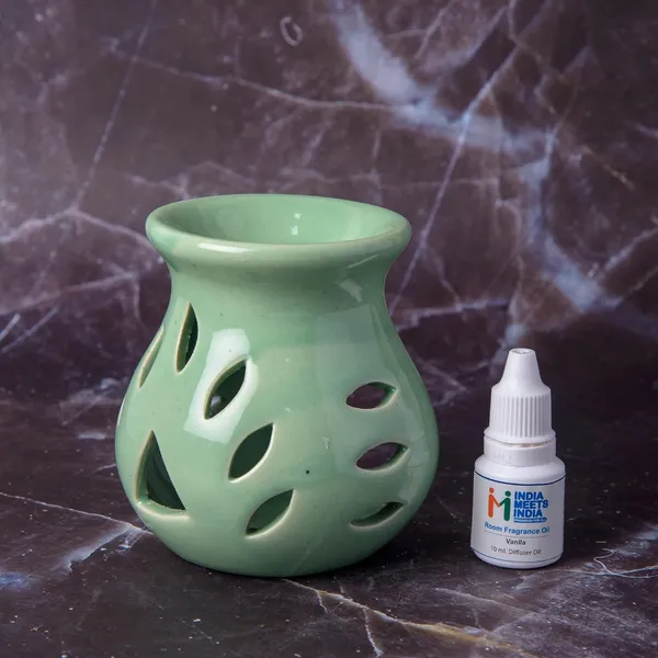 Ceramic_Tealight_Holder_[Green],_Decorative_Tealight_Holder_for_Home_D_cor/Office,_Best_Used_for_Meditation/Yoga/Peace_w/Vanilla_Fragrance_Oil_and_2_Tea_Lights,_3.5_x_3_INCH