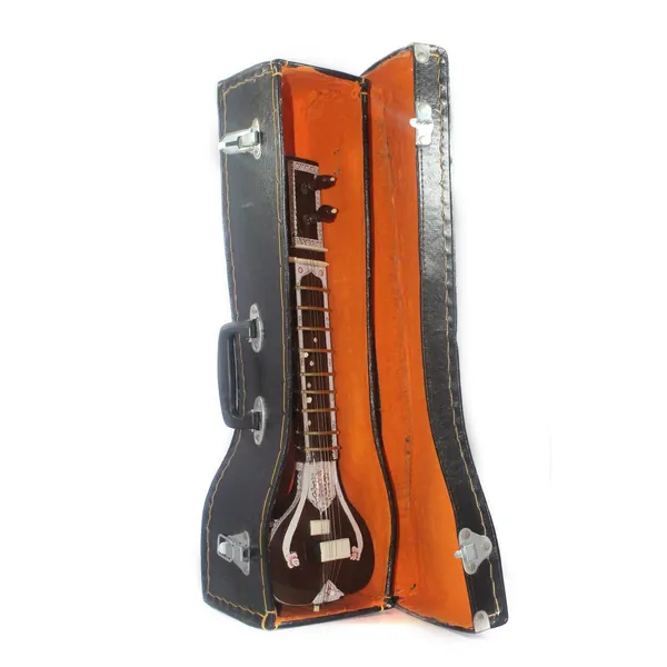 India_Meets_India_Kids_Learning_Or_Playing_Wooden_Sitar_(21_Inch)