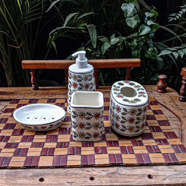 India_Meets_India_Multicolor_Ceramic_Bathroom_Accessories_Set_of_4_Hand_Painted_by_Expert_Artisan